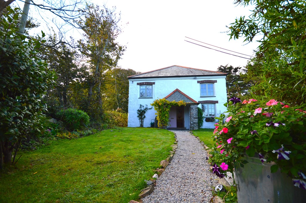 Renting a Property to Let, Cornwall Truro St Agnes Goundrys